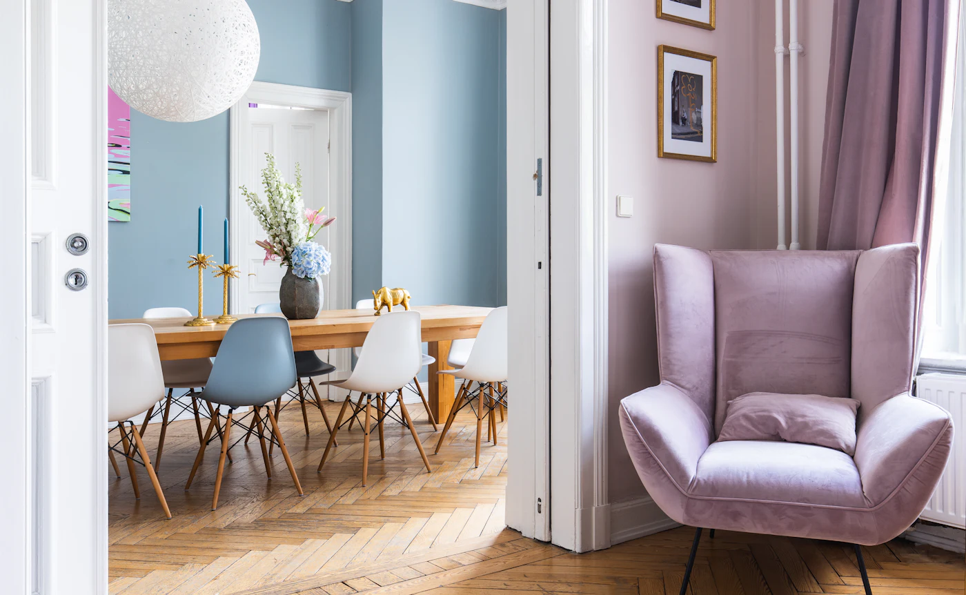 Custom Dining Tables & Chairs
